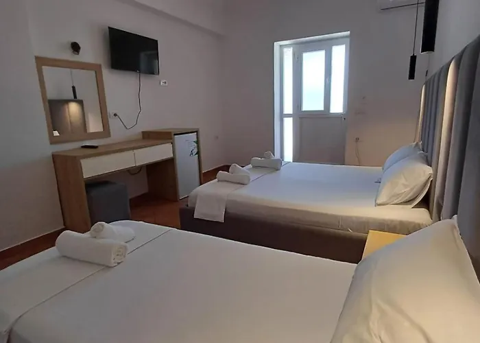 Velco Bb Bed & Breakfast Himare