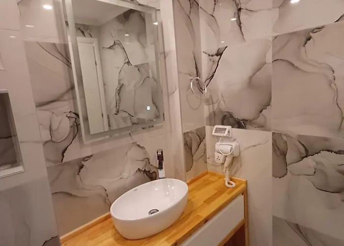 Velco Bb Couette-café Himarë